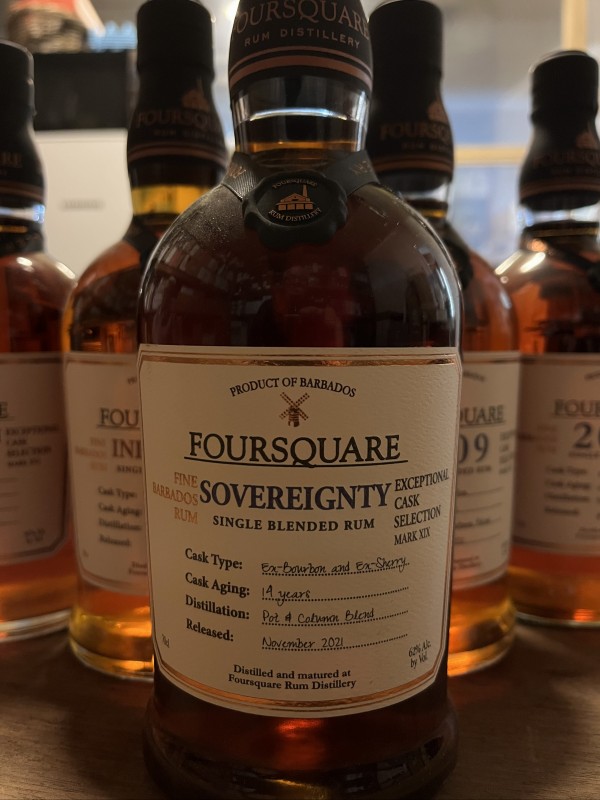 Rhum Foursquare sovereignty  exceptionnel cask selection 62°
